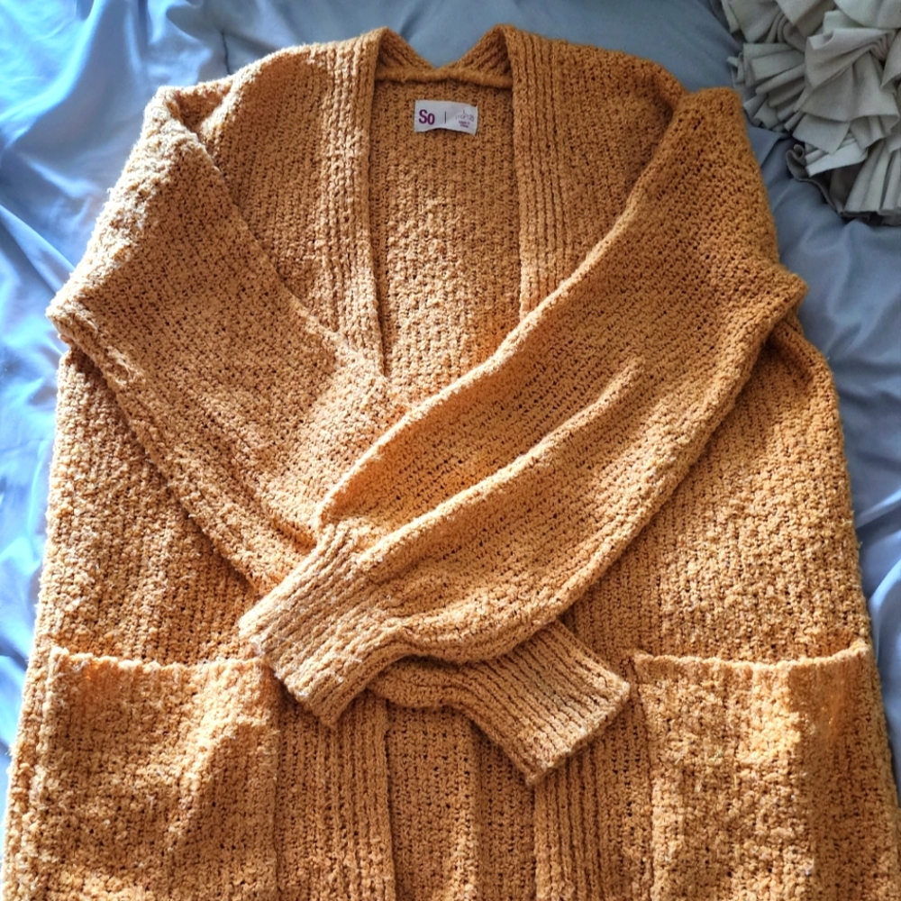 Girls size 10/12 cardigan